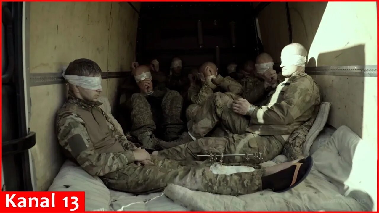 Fighters from the Azov brigade captured 17 Russian soldiers in Bakhmut