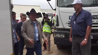 UPDATE 3 - Thousands pray for rain at Buchan's day of prayer in Cape Town (Ngi)