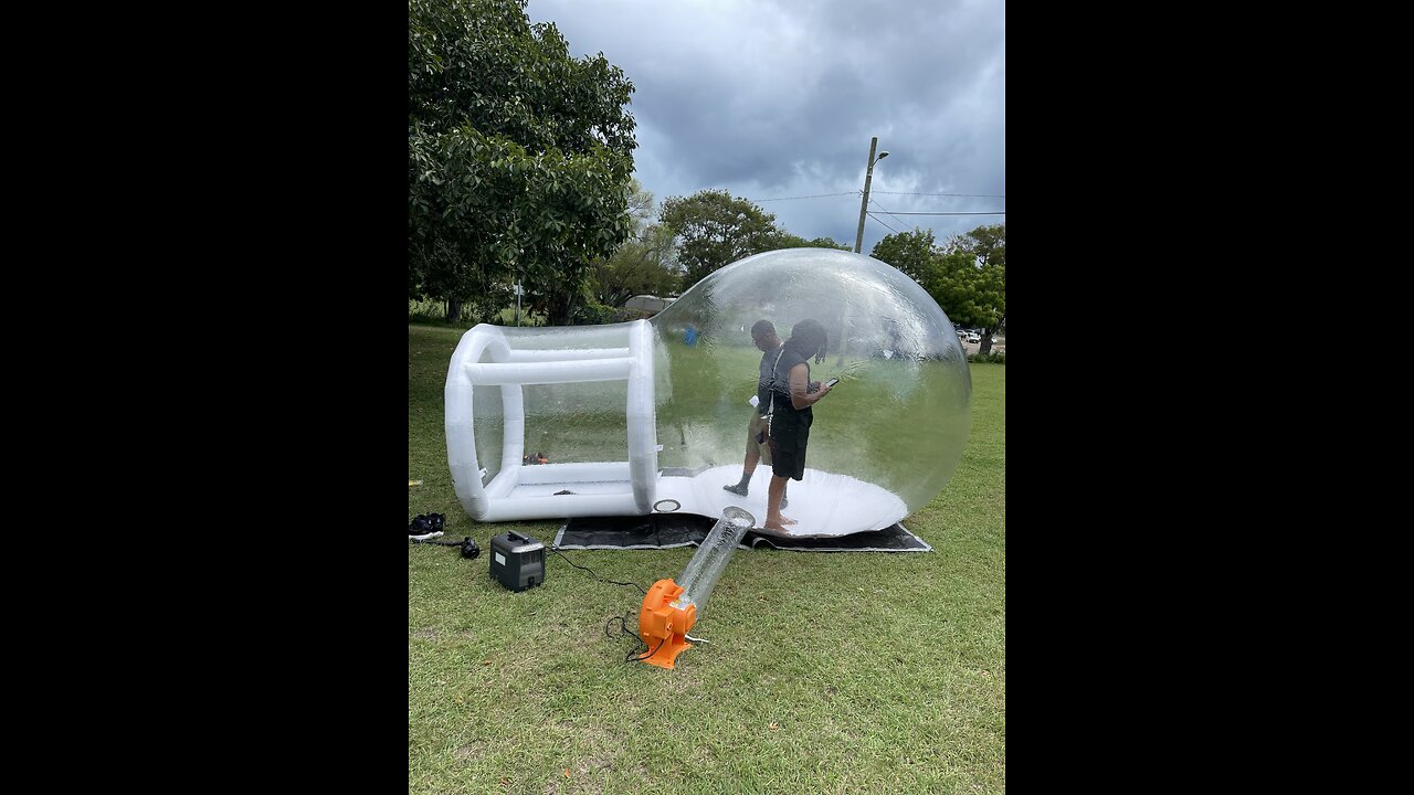 Bubble fun dome house