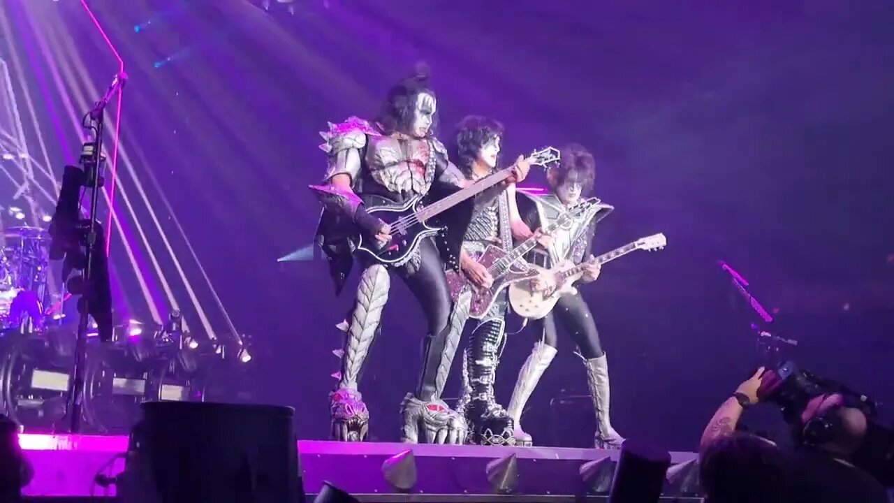 KISS - Black Diamond - Aug. 25, 2021 - End of the Road Tour - Toledo, OH