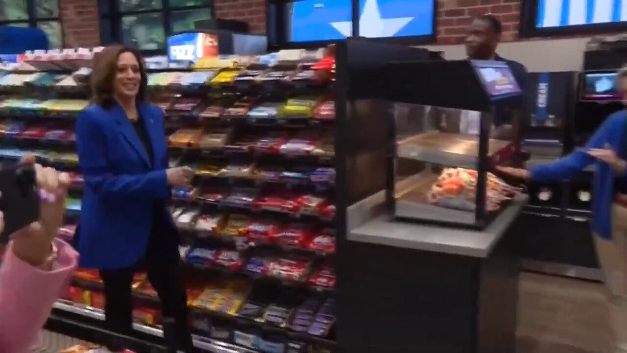 Kamala Harris Stops At Sheetz, Immediately Goes Full Cringe