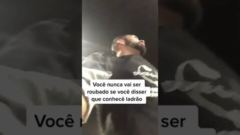 A MELHOR DICA PARA NAO SER ASSALTADO NO RIO DE JANEIRO CONFIRA FUNCIONA ( MEME ) ( VIRAL ) #SHORTS