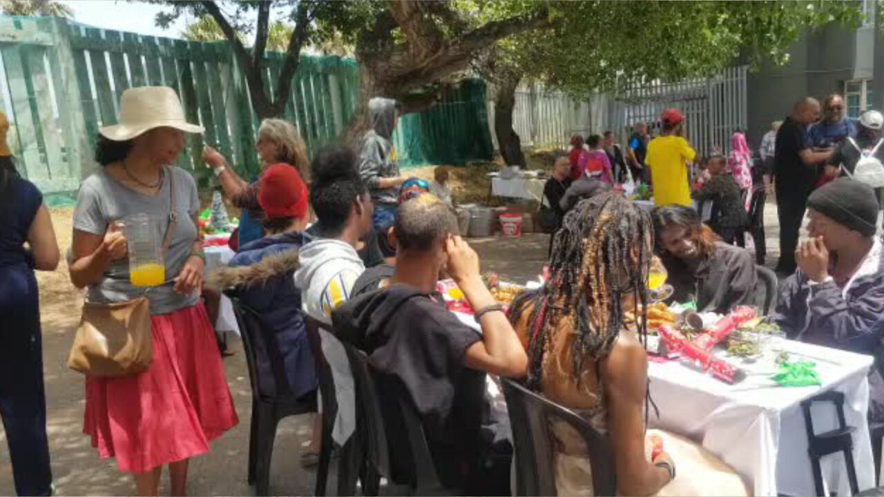 Watch: Christmas Lunch under the Bridge