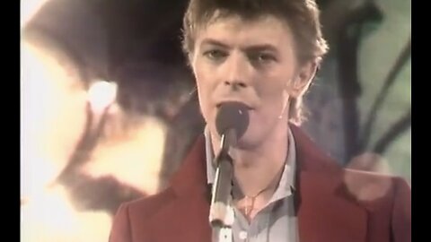 David Bowie - Heroes (TopPop Version)