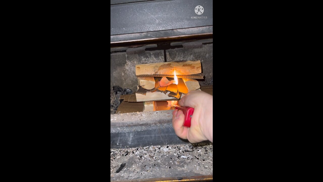 DYI How to Make Waterproof Fire starter pucks