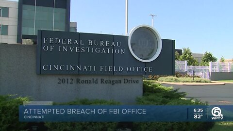 Suspect dies during standoff following attempt to break into Cincinnati FBI HQ, police say