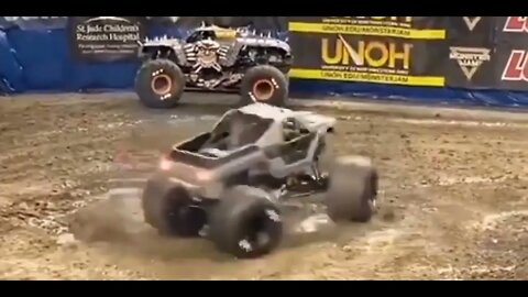 #15 MONSTER JAM=SEE WHAT HAPPENS DURING THE VIDEO SUBSCRIBE HELP ME POST MORE VIDEOS=Léo Sócrates