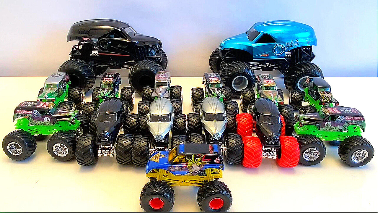 MONSTER JAM | BACKFLIP CHALLENGE | YU-GI-OH | GRAVE DIGGER | HOT WHEELS MONSTER TRUCKS | NEA POLICE