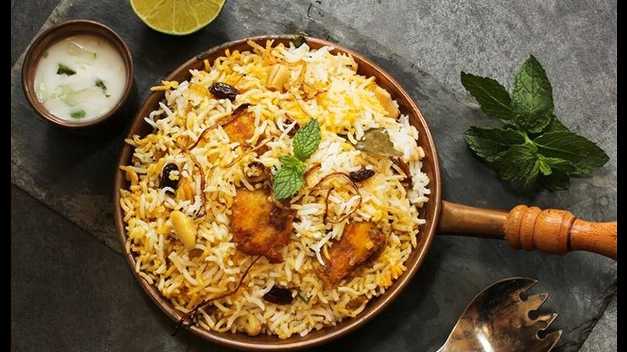 World Famous Hyderabadi CHICKEN BIRYANI