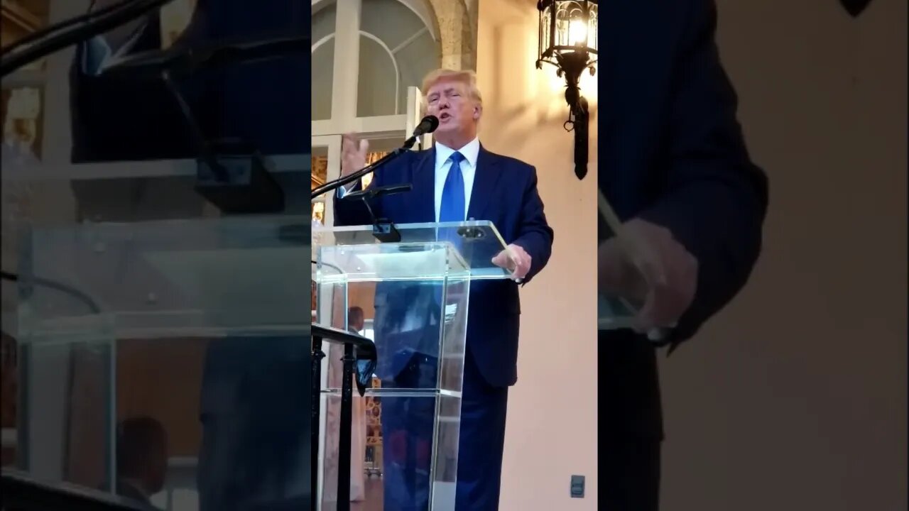 MARALAGO PRESIDENT TRUMP LIVE jokes about Mexico’s President as a socialist 5-3-22