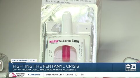 Phoenix considering putting Narcan in hands of more than just first responsers