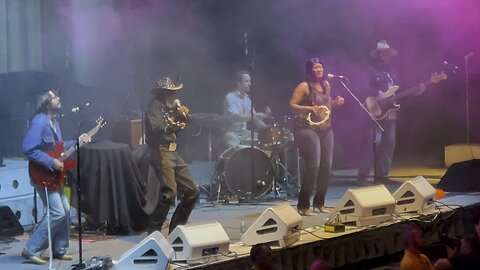 Blind Veteran Robert Finley (opener for Greta Van Fleet)