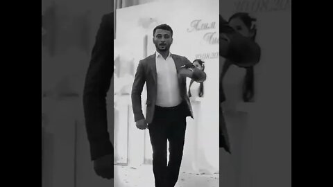 КАВКАЗСКАЯ МУЗЫКА КРАСИВО ТАНЦУЕТ ДЕВУШКА #shorts