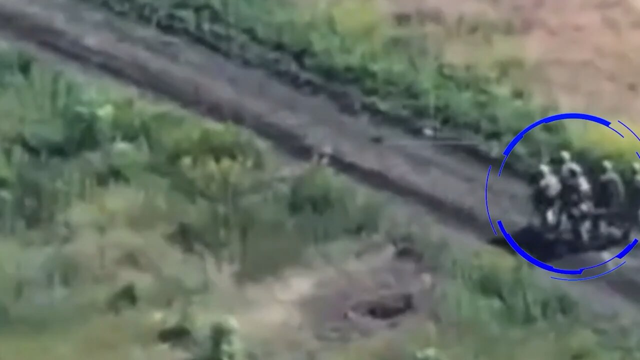 Demilitarization of a group of Ukrainian soldiers carrying a heavy machine gun