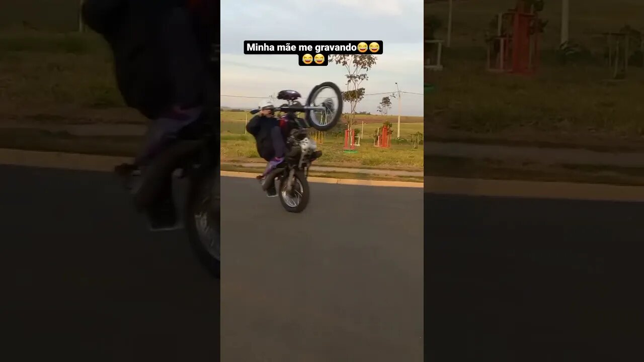 MINHA MAE ME GRAVOU MANDANDO UM GRAU VEJA A REACAO DELA ( MEME ) ( VIRAL ) RINDO #shorts !!