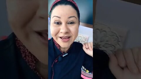 A receita na descrição do Vídeo.