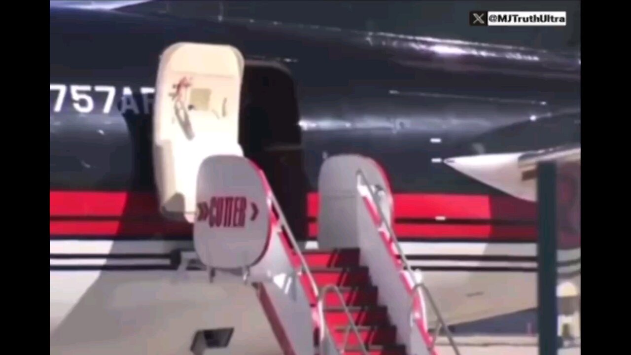 Trumps walks off the plane like a total Boss to the Undertaker Song, Washington DC is about to R.I.P