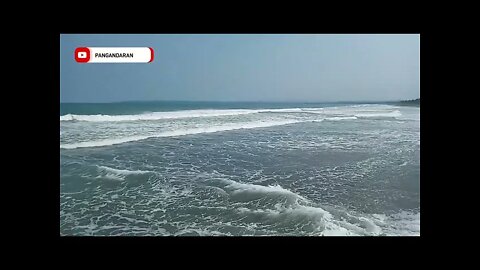 Menikmati Keindahan Suasana Pantai