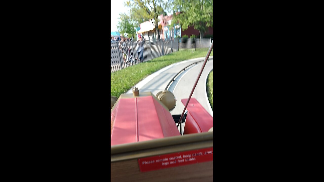 BuskMan DRIVES! Kings Island Antique Cars In Rivertown