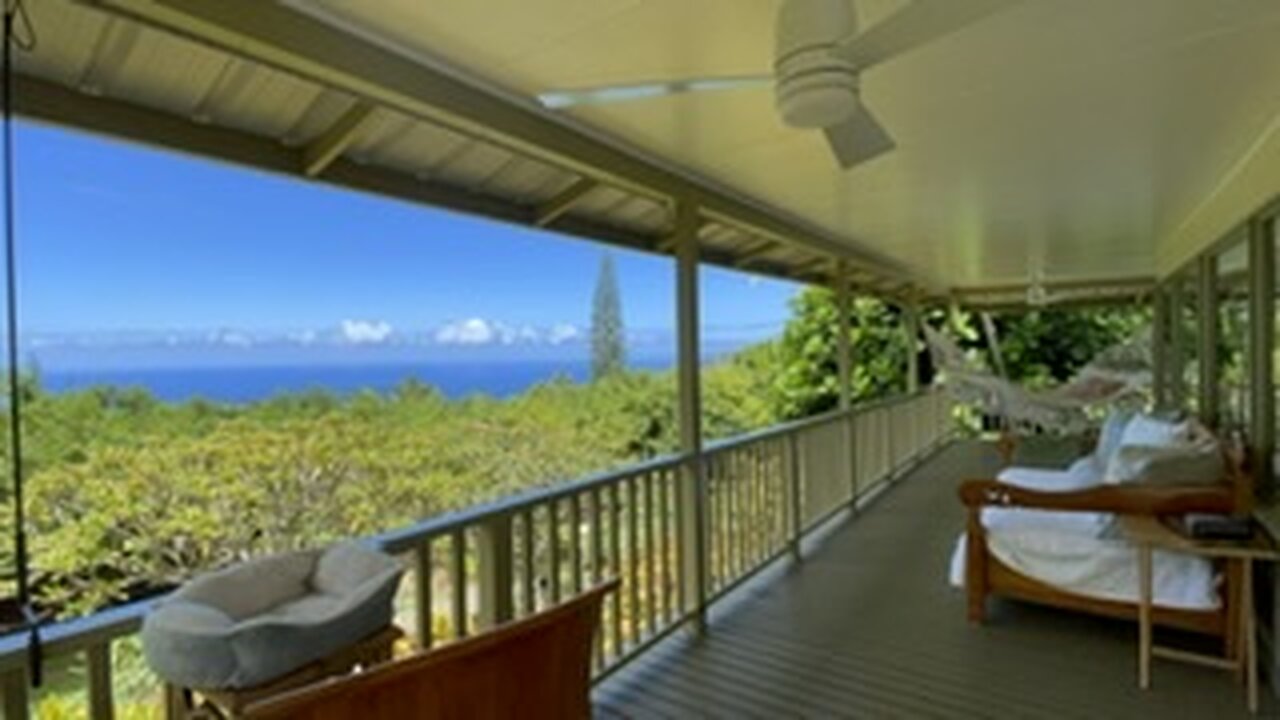 83-5652 MIDDLE KEEI RD - 4/2.75 2-UNIT ESTATE ON A 2.2AC GATED MACNUT FARM
