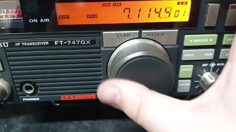 Como reparar o Yaesu FT-747GX sem recepção e transmissão.