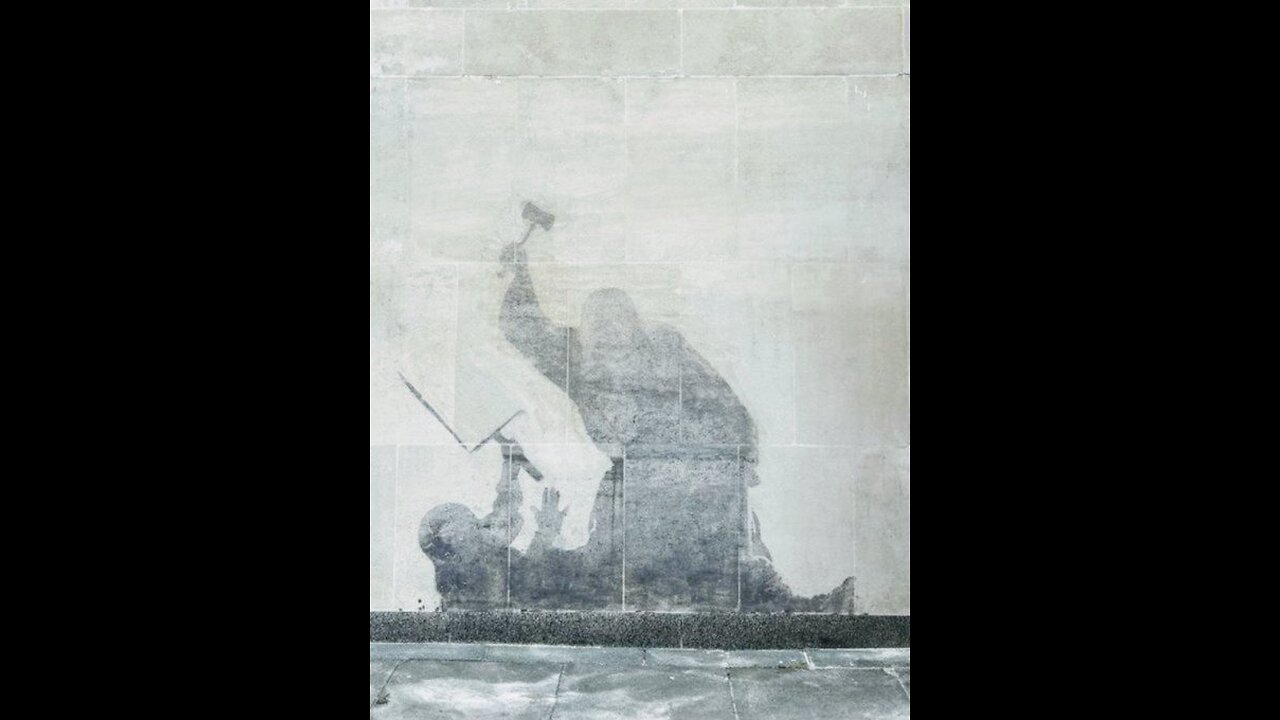 Banksy - Love is in the bin