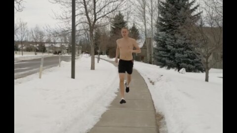 Learn to run bare-chested in the cold winter - like Wim Hof