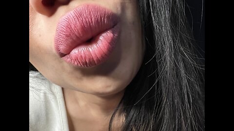 ASMR INTIMATE KISSING COUNT DOWN 100