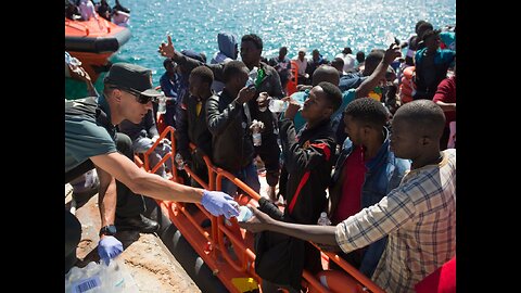 59 people including 12 children drown as boat sinks off Italy
