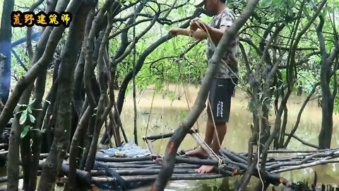 16: The Amazonian swamp forest, the environment is so harsh that people s scalp is numb