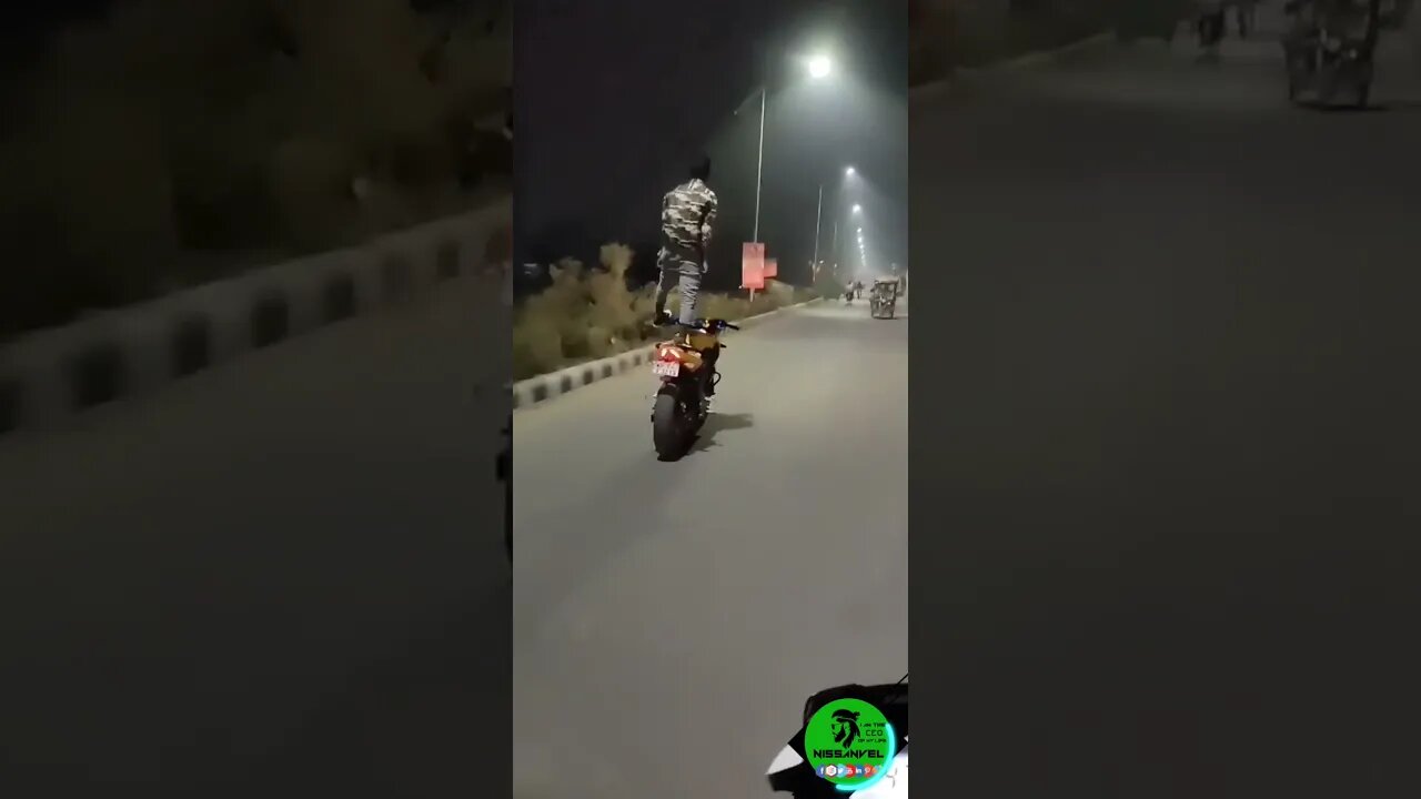 omg! viral Bike Stunt #standing #master #iamrider #prorider #shorts