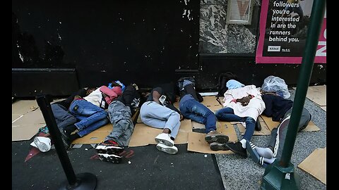 Мэр Эрик Адамс во всеуслышанье заявляет о катастрофический ситуации из-за наплыва нелегалов