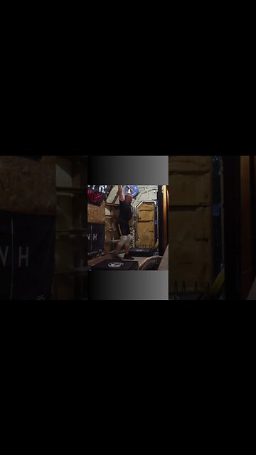 137 kg / 300 lb - Snatch Grip Push Press