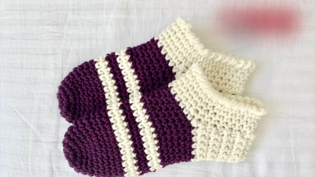 "Easy Crochet Slipper Socks for Beginners"