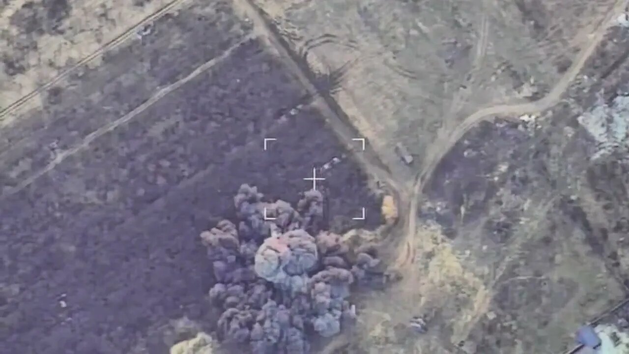 Russian Missile Strike Destroys Ukrainian Artillery Mount Along With It's Portable Munitions