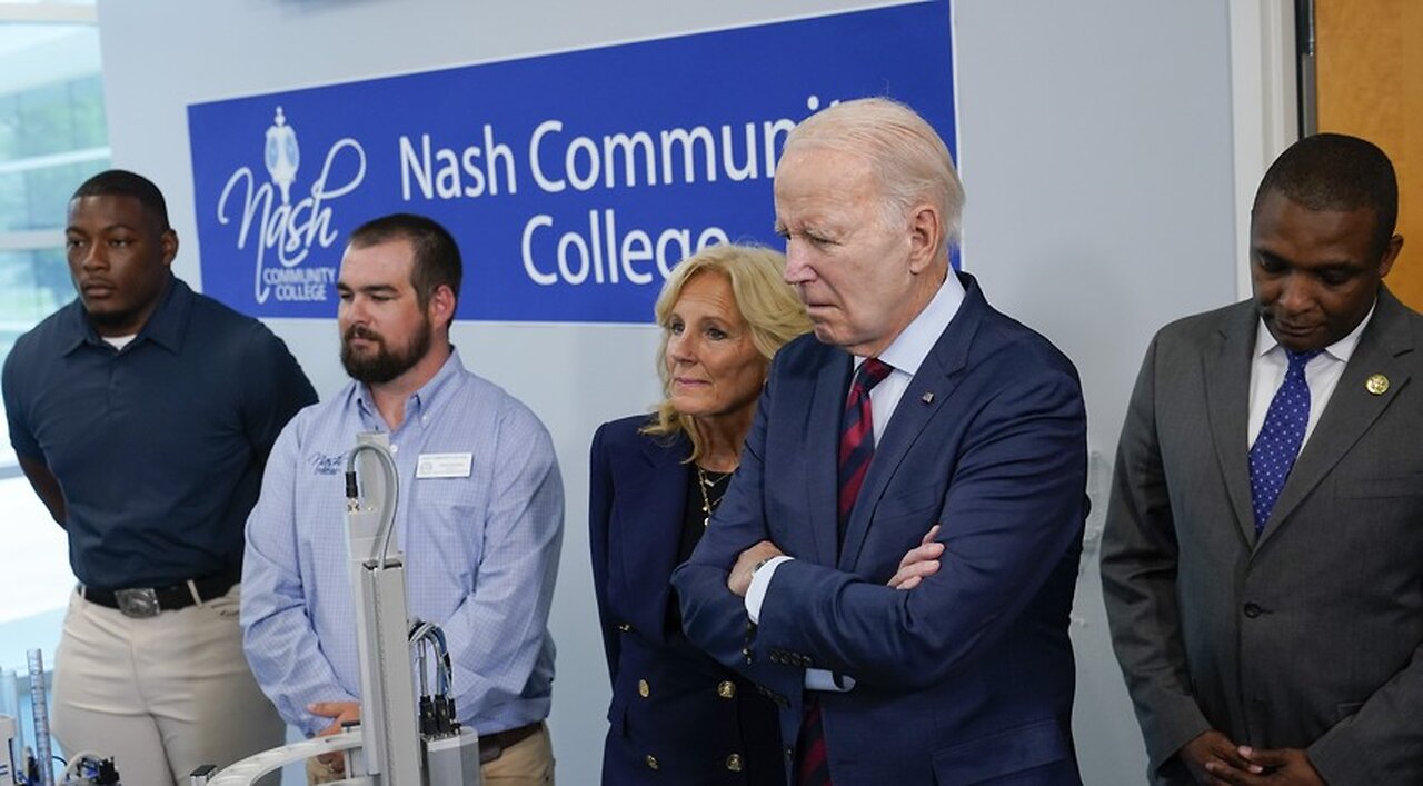 Near-Disaster Unfolds During Joe Biden's Trip to NC, Even Jill Looked Tense