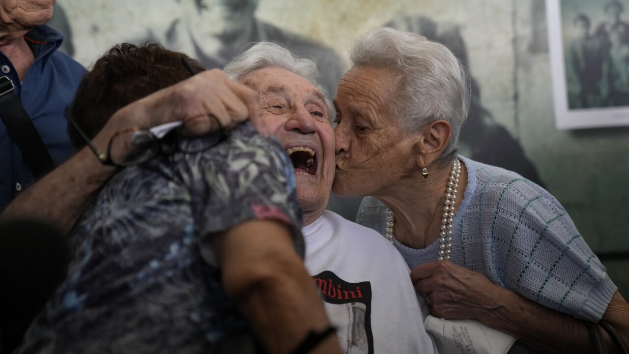 WWII Veteran Reunited With Italian Children He Saved In 1944