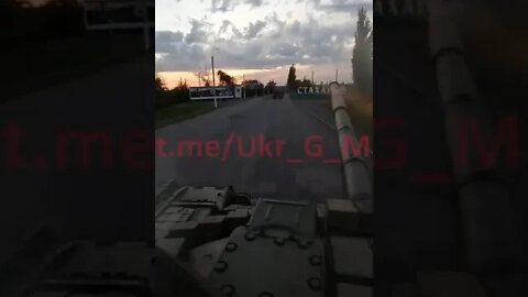 🇷🇺 A Column Of Armored Vehicles In The Stakhanov Area Is moving Towards The Front