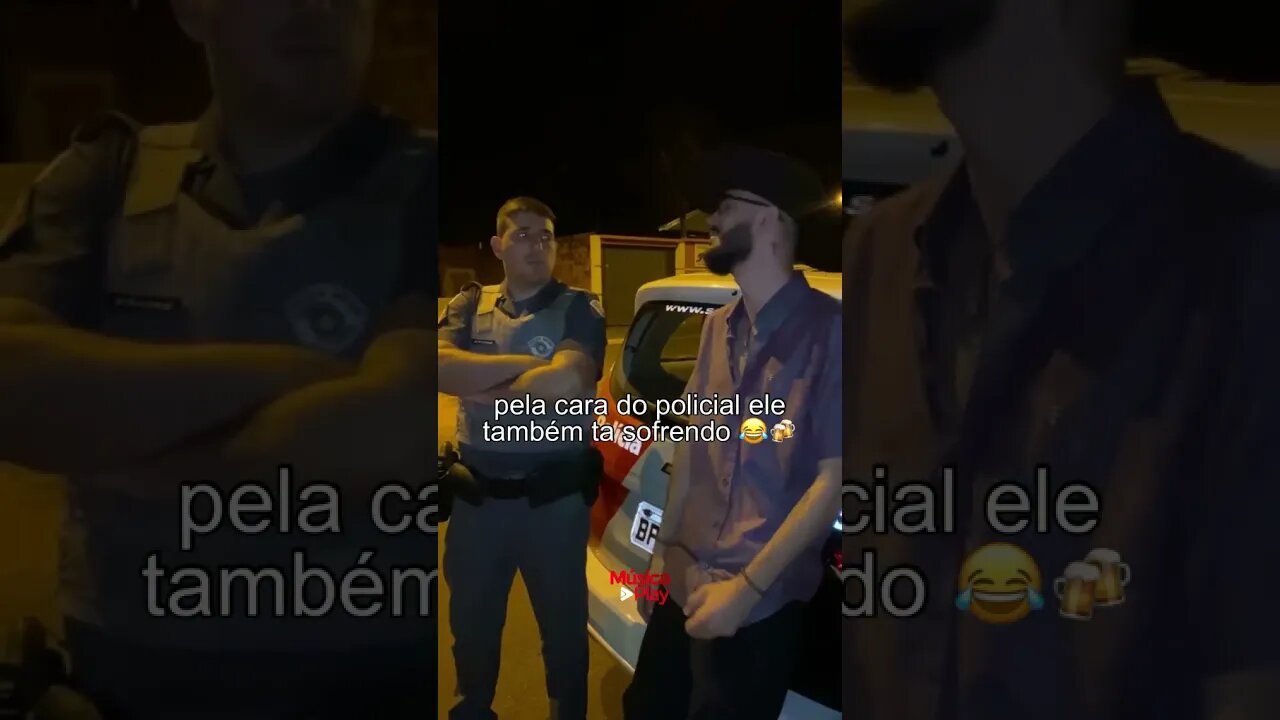 PELA CARA DO POLICIAL ELE TAMBEM ESTA SOFRENDO [ SOFRENCIA ] [ MEME ] [ VIRALIZOU ] RINDO MUITO !