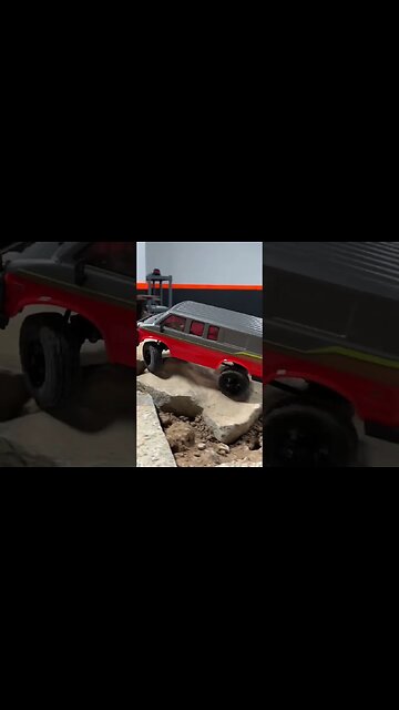 1/18 Scale RC Van Takes On The Comp Course