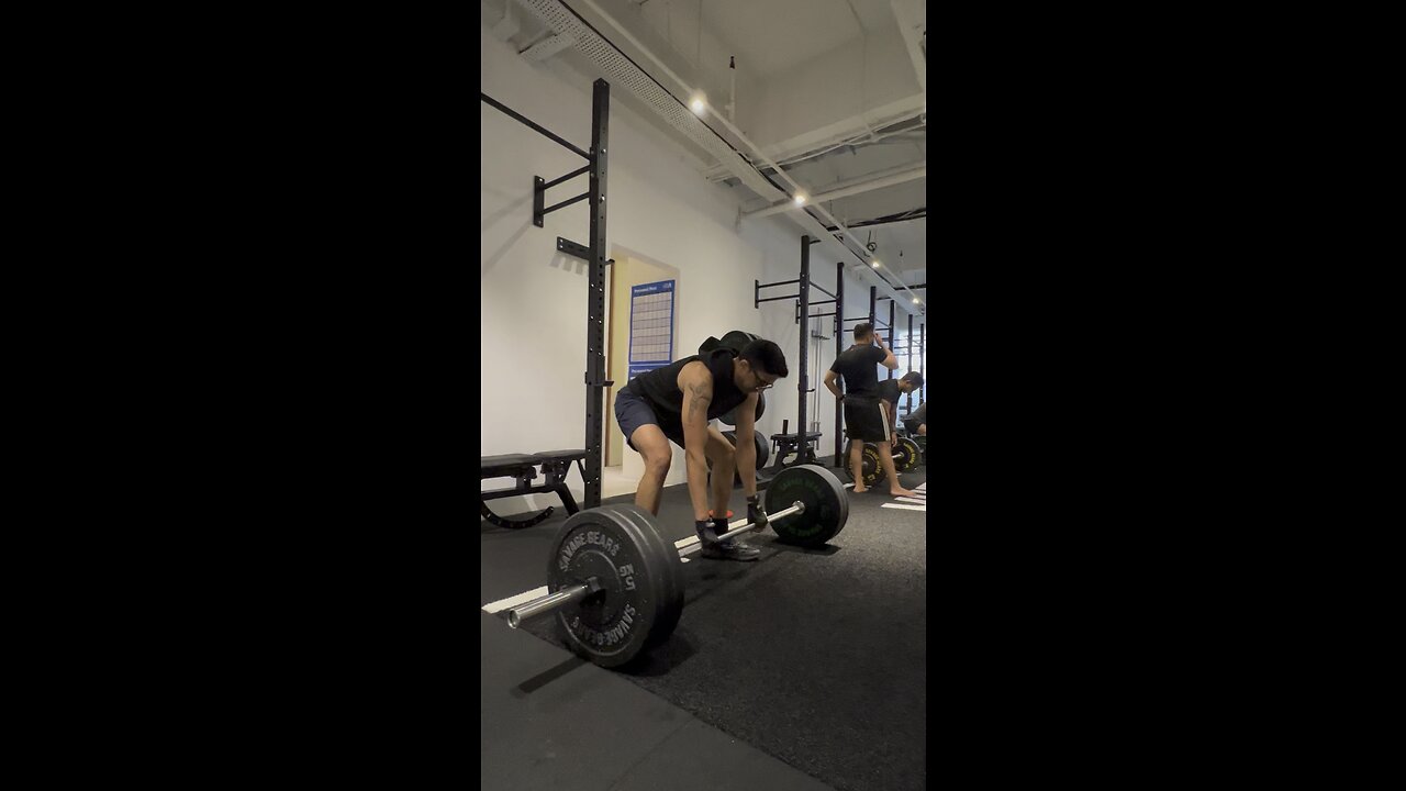 70 kg Sumo Deadlifts (107 % of body weight)