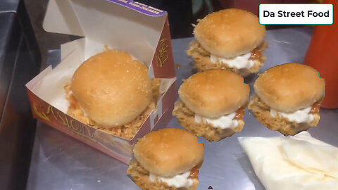 Famous Crispy Chicken Zinger Burger at Street Food