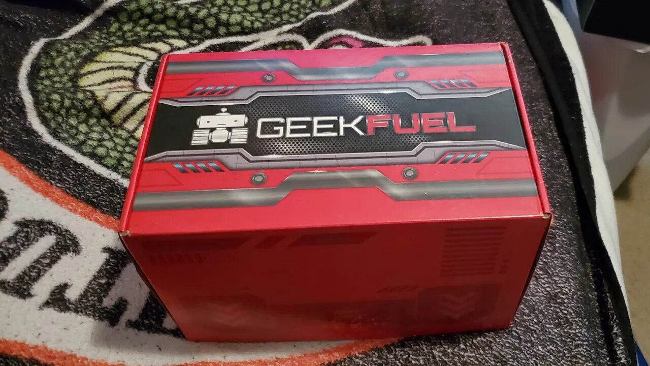 Attair Unboxes 2021 March Geekfuel Box