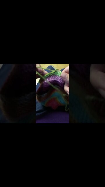 Nalbinding a Gift Hat