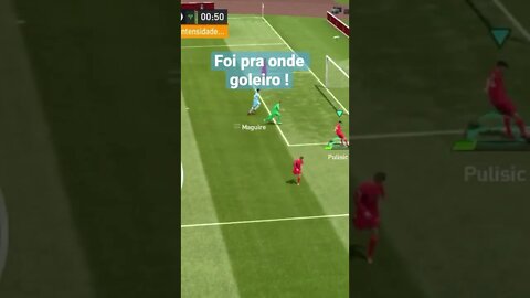 Goleiro passo que nem loko !