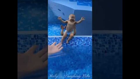 Cute Baby Swimming，Water Education