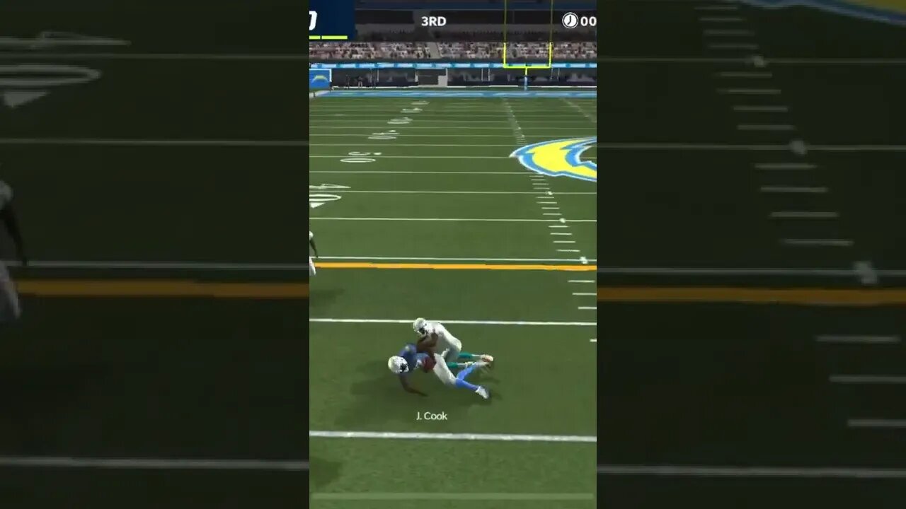 Chargers TE Jared Cook Pass Reception Gameplay - Madden NFL 22 Mobile Football