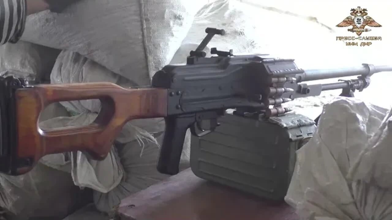 Donbass volunteers defend their homeland from Nazism