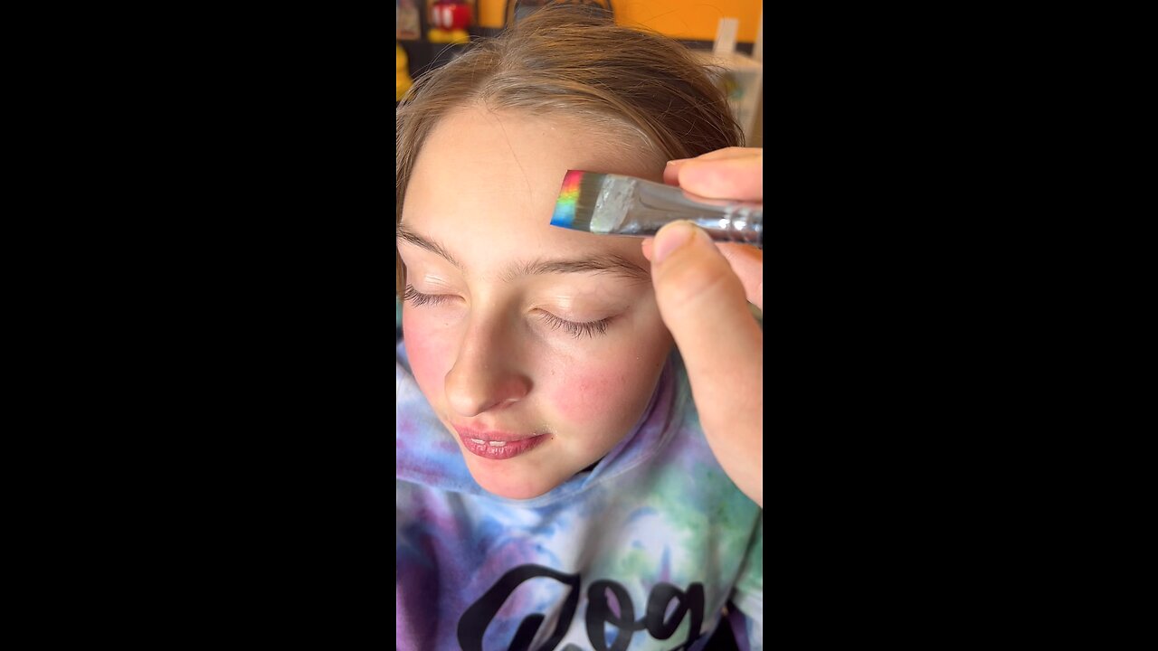 30 second rainbow face paint tutorial