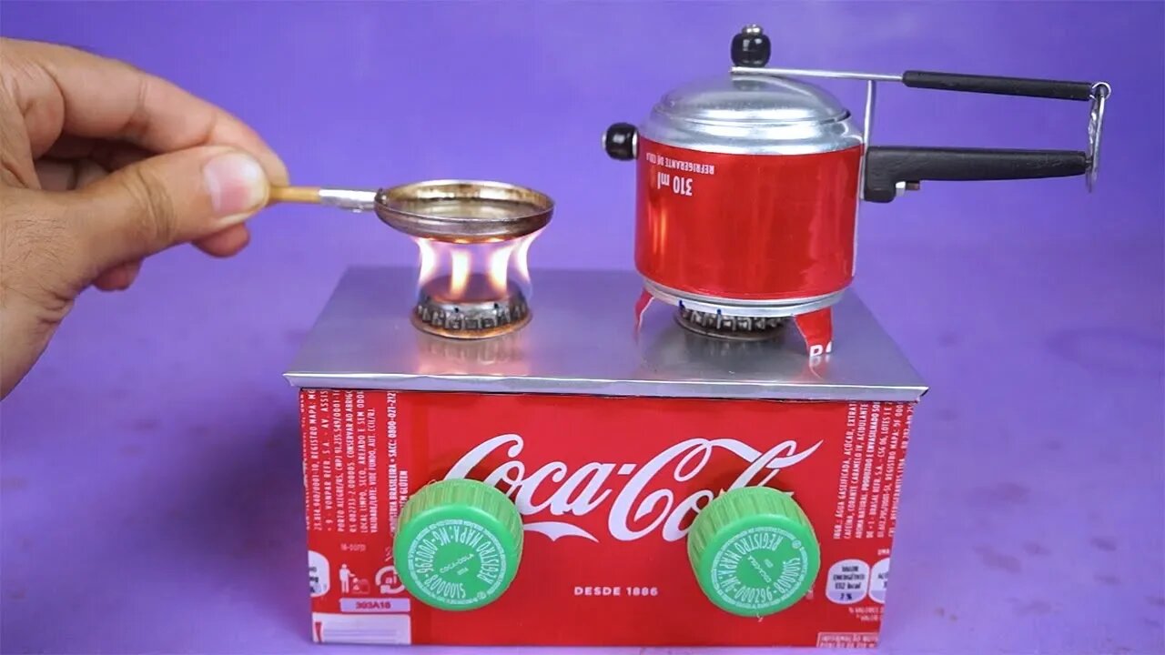 Make an Amazing Mini Stove with soda cans.